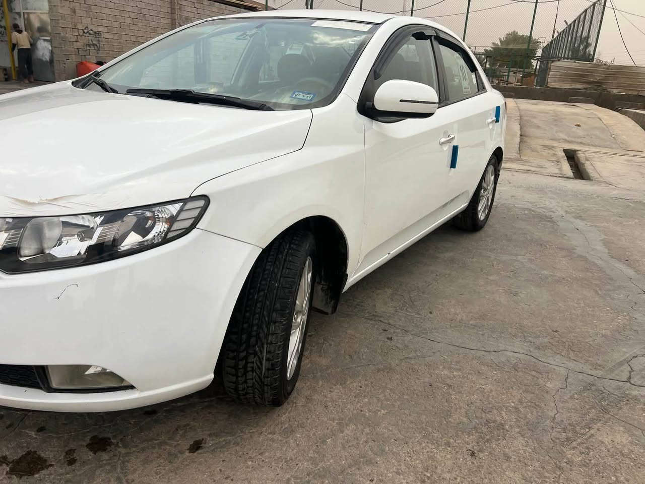 سيراتوا خليجي ٢٠١١
سنويه ورقم جدد باسمي لل٣١
كفاله عدا قاعدة الرقم الي بالجنطه صبغ
مكينه وكير ٦ نمر 
كير ومحرك وتبريد وحداديه وكشر كفاله كامله مابيها نقص برغي واحد 
السيارع جاهزة السعر 105
 العنوان الديوانيه الشافعيه 
‏‪***********‬‏ ديوانية, القادسية

