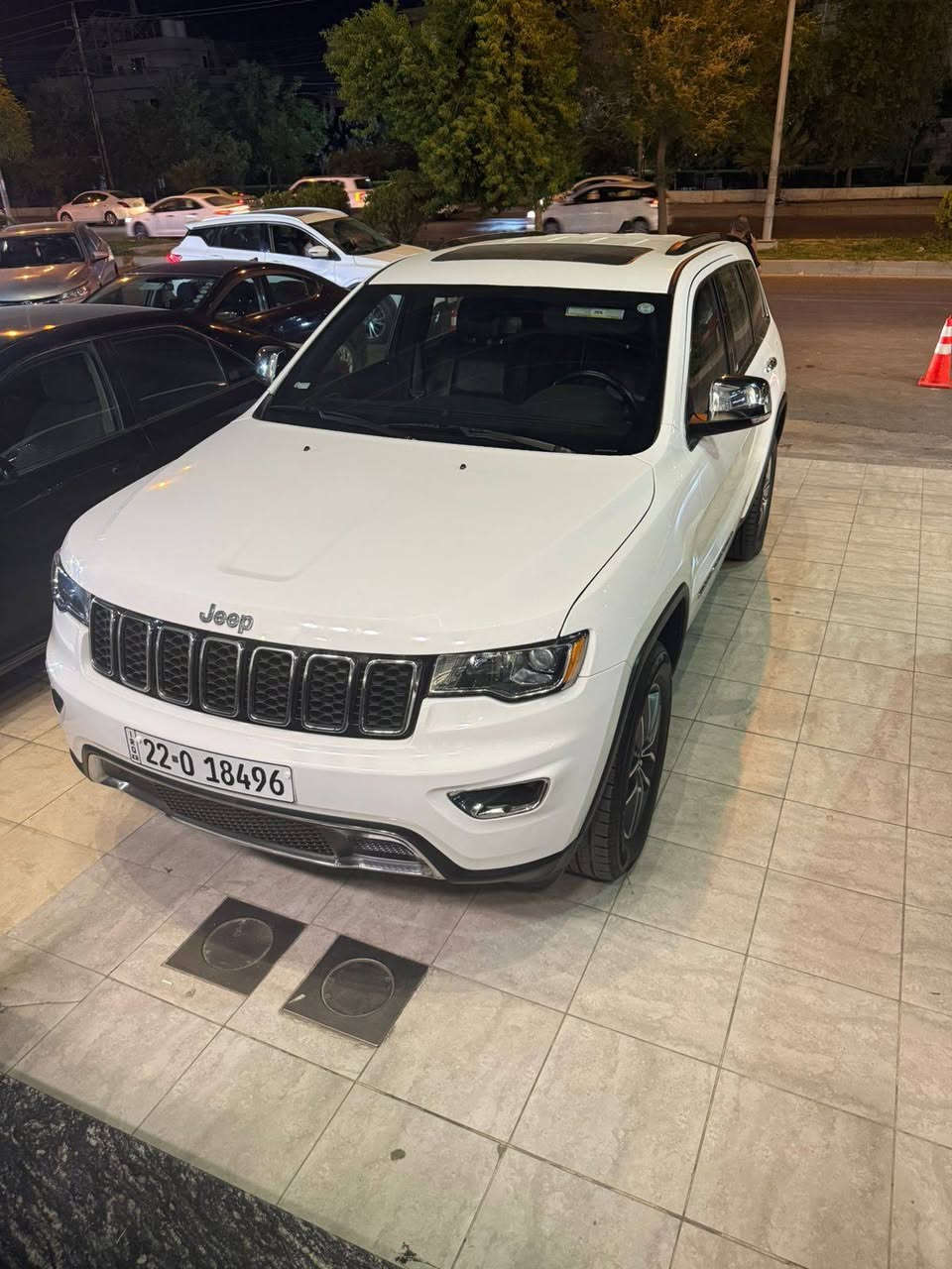 السلام عليكم
جيب للبيع مديل 2022 لمتيد فول موصفات
مكفولة كفاله عامه
سياره مغلفة ppf
سيارة ترقيم جديد وهزة جديدة
ماشيه 68
سيارة مال جناي نظيفة حيل 
سعر 315 وبيها مجال
العنوان بغداد 
رقم الهاتف ***********
