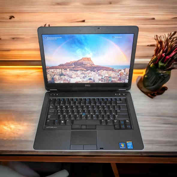 Latitude E6440
📺 الشاشة: 14 إنش — دقة عالية وواضحة
⚙️ المعالج: Intel Core i5
🛡 الجيل الرابع فئة M
💾 RAM: 8GB DDR3
💽 التخزين: 256GB SSD
⚖️ الحالة: نظافة عالية جداً — مفحوص قطعة بقطعة
🎁 الملحقات:🧰حقيبة لابتوب 
🖱 ماوس 🔌 شاحن أصلي
💰 السعر: 170,000 دينار عراقي فقط 🔥  توصيل📮 مجاني
📞 للحجز والاستفسار:
📱 0788-292-9055
🔒 الضمانات:
✅ ضمان فحص: تفحص الجهاز وتتأكد من المواصفات قبل الاستلام.
🔁 ضمان استبدال 10 أيام: في حال وجود أي عطل، يتم استبدال الجهاز فوراً بجهاز مماثل أو موديل آخر حسب رغبتك.
🛠️ جميع الأجهزة مفحوصة بعناية قبل الإرسال
❤️ ثقة الزبون هدفنا، وراحتك غايتنا، ورزقنا بالحلال 🤝
