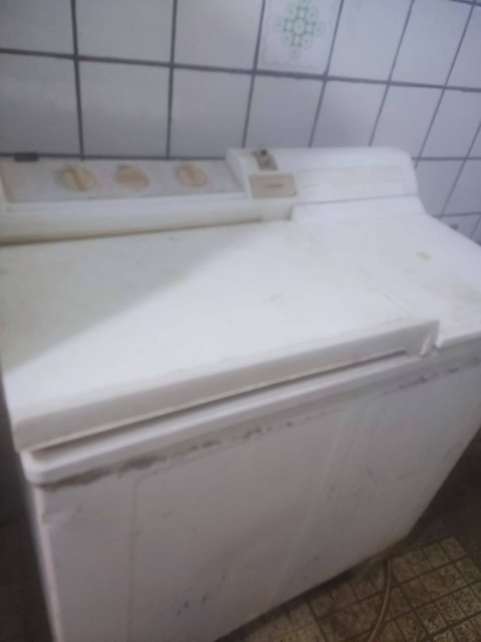 السلام عليكم ثلاجه فوول شغاله سعر ٨٠ غساله شغاله سعر ٢٥ دبه غاز بيه نص سعر ٦٠ تواصل واتس ***********
