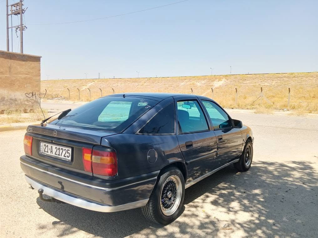 سلام عليكم اوبل فكترا موديل 95 سنويه جديد باسمي گير محرك شرط محرك 18 گير اوتوماتيك جاوم كهرباء ويل كروم بلادي بدون ضربه دوسه هلال فوق الدبلات ما مصلح بلاد  رقم سليمانيه شرط تحويل ووكاله مكان السياره كركوك سعر 42 بي مجال *********** رجاء لا تدز رساله للخاص شراي يخابر 👍 كركوك, العراق
