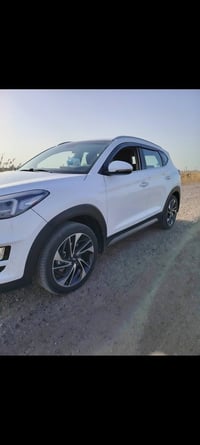 توسان • ٢٠١٩ • ماشيه ١٤٠٠٠٠