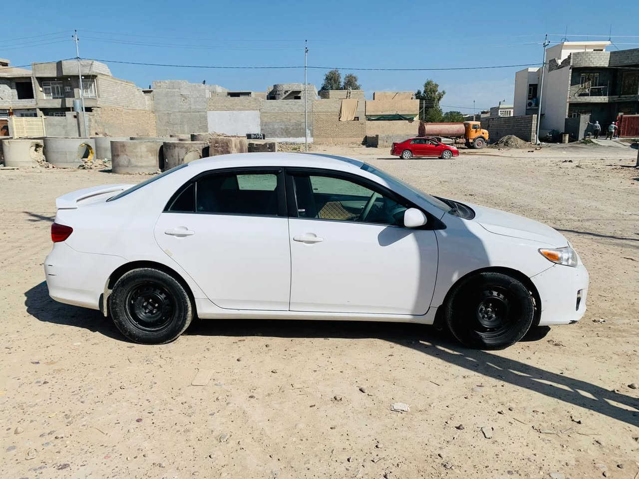 السيارة كورلا موديل 2013 للتواصل على هذا الرقم ***********
