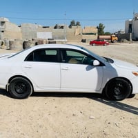 السيارة كورلا موديل 2013 للتواصل على هذا الرقم 07709582712