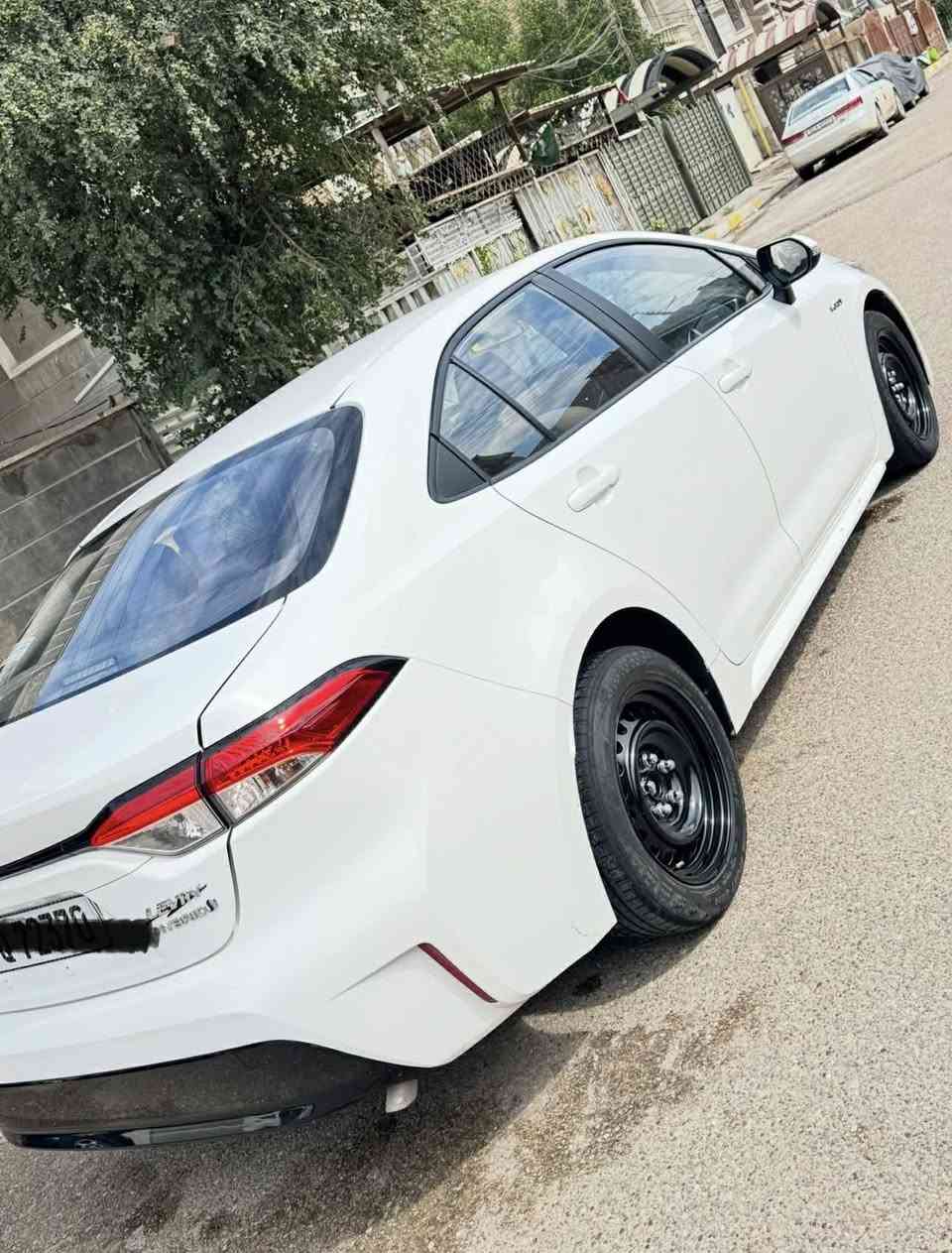 كورلا خليجي تجميع الصين موديل 2024 فول عدى الكشن عادي السياره لاصبغ ولاتبديل فقط جاملغ امامي صبغ أثر شخط باقي السياره كفاله السعر 132 ورقه ماشيه ٣٩ مكان السياره بغداد البلديات ***********
