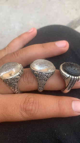 السلام عليكم——جزع درجه اولى—— الثاني مصور عكرب ———در النجف صياغت عرفان vip—-شفه العبد ——الاستفسار مهتم بهيج قطع رقم ***********
