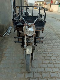 ستوته • اسود • محرك ما مفتوح