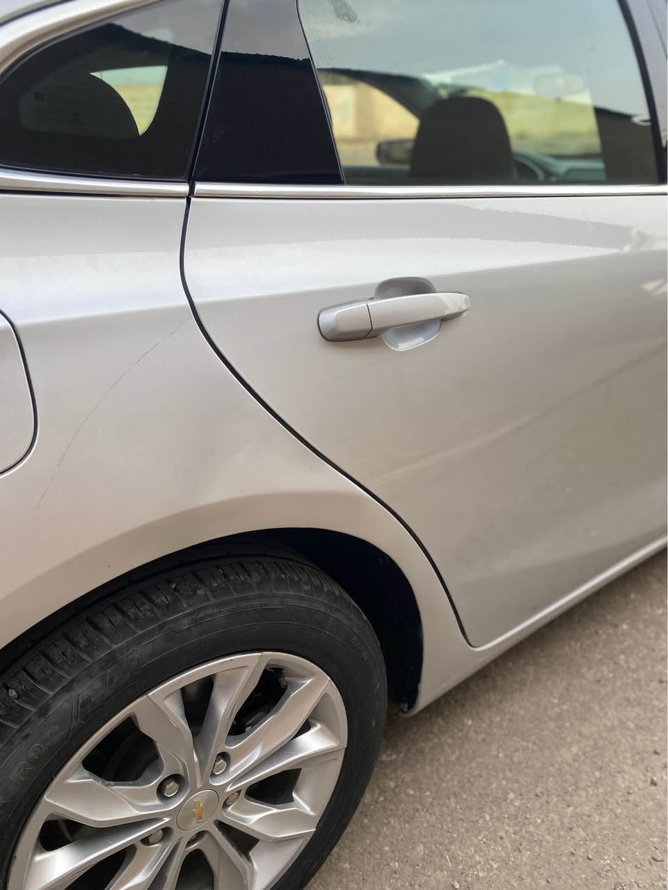 ضررها جاملغ امامي وباب سائق و بيها شبرين صبغ بل داير الخلفي 
ايرباك فقط ستيرن 
ماشية 54 الف ميل موصل, نينوى


**إذا كنت صاحب هذا الإعلان وتريد حذفه لأي سبب، رجاءا أرسل رسالة إلى الدعم الفني**