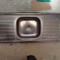 سنك مع ميز • خزائن مطبخ • للبيع