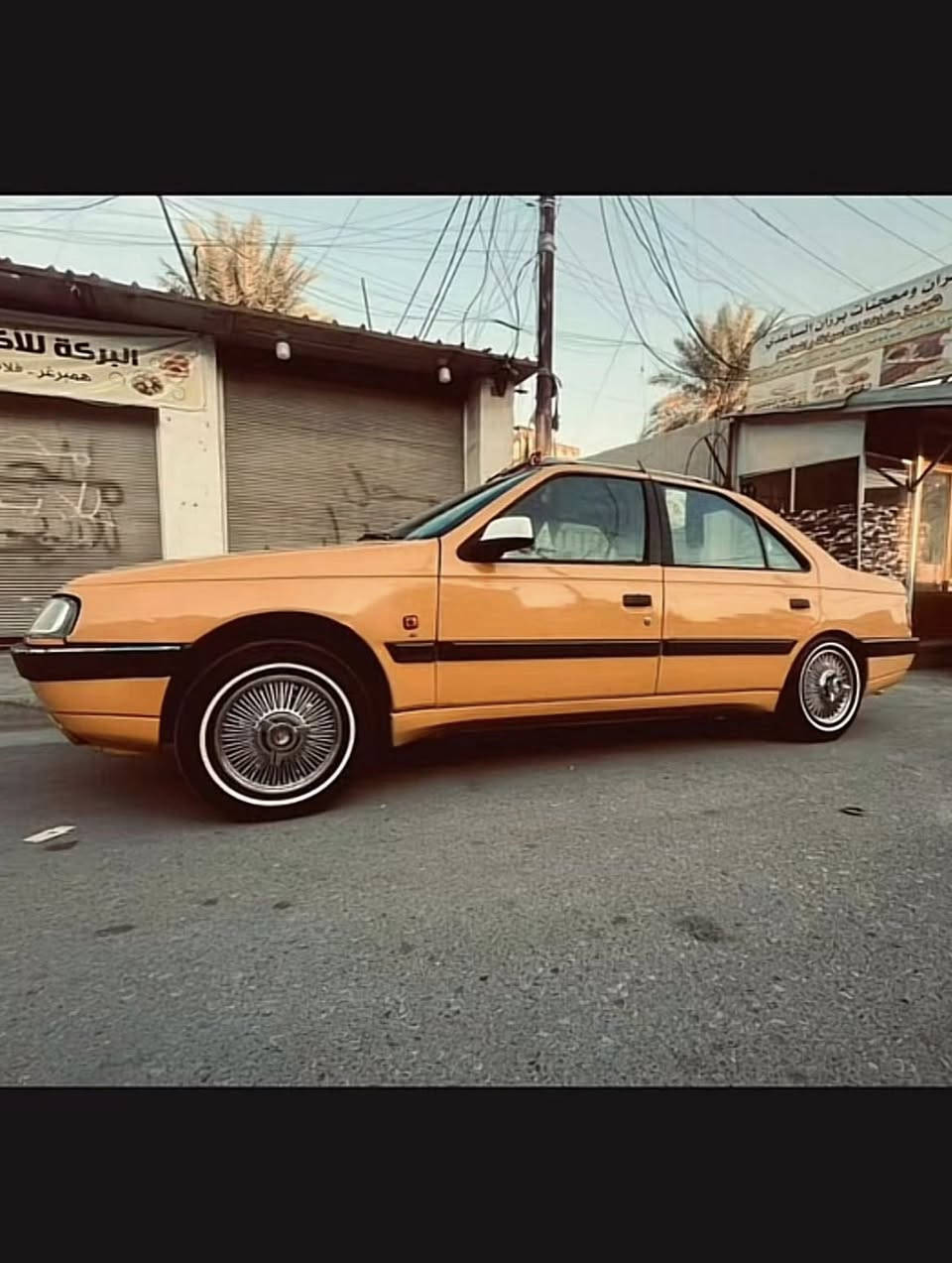 السلام عليكم بيجو لميس للبيع 2013 بيهه طخه بصيطه خشم الجاملع سايق وخشم البنيد غير هاي مكفوله السياره تخم تاير دوشمه جديد كهربائيات كلها شغاله مكينه فرنسي قطره بنص لا صرف و لا تبخير السياره خير من  الله 32 وبيهه مجال بسيط وكاله من الشرعي و8 اشهر تحويل ***********
