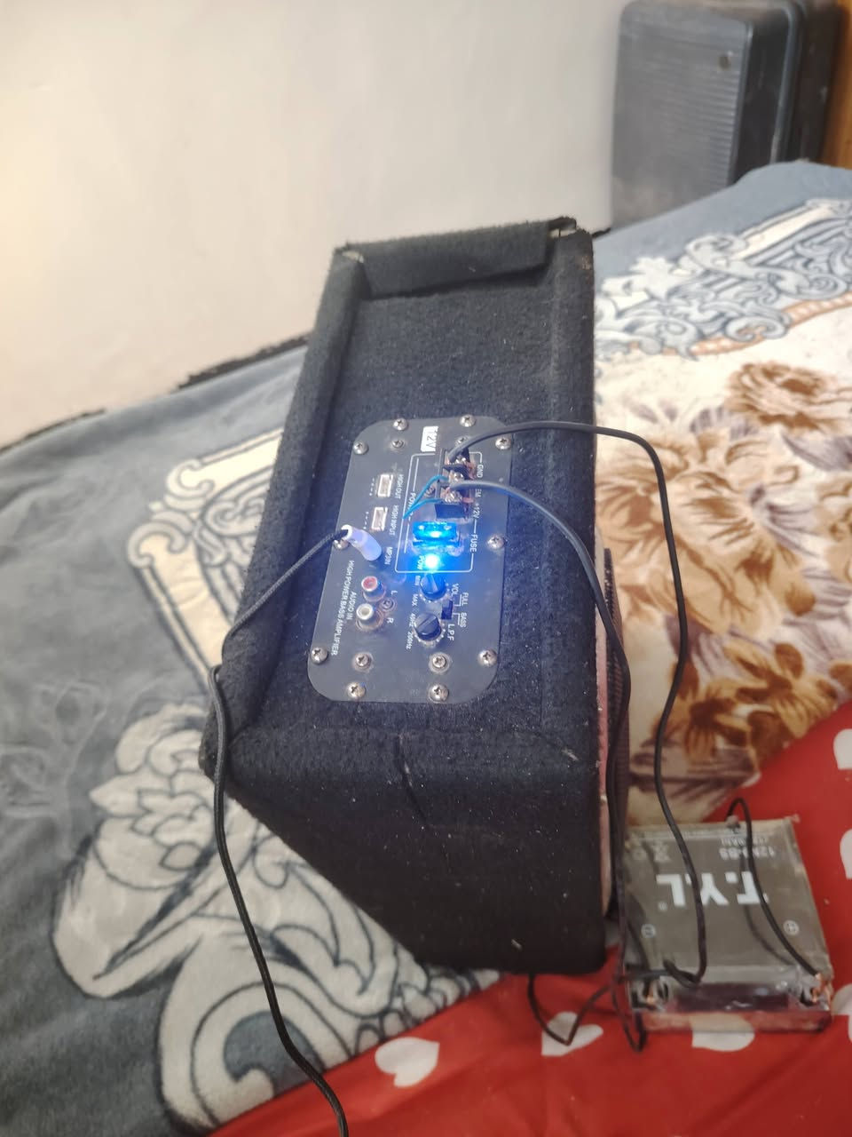 للبيع نضيف كلش وصوت عالي واضح السعر 60 بي مجال الشراي يراسلني خاص المؤشراي لا يتعبني


**إذا كنت صاحب هذا الإعلان وتريد حذفه لأي سبب، رجاءا أرسل رسالة إلى الدعم الفني**