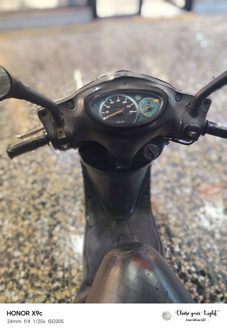 السلام عليكم بريز بغبغاء نوزل للبيع شرط رمبه ماشيه 10 تالاف كفاله عامه السعر 900 وبي مجال مكان بغداد الغزاليه *********** الدراجه فحل مو نثيه
