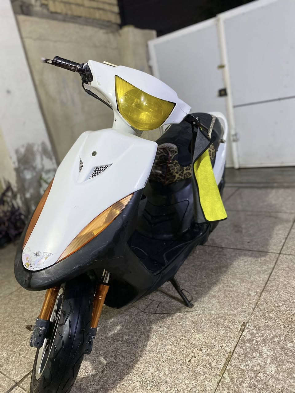 ماكس عدله للبيع كفاله عامه مكينه49بلاديه مامفتوحه. 

 بيه وياله اصليه مو تجاري وشيال هم اصلي الغراض البيه أصليات 

كفرات بلاديه كابريتر سلف بلادي كفاله عامه 

كهربائيات كله شغاله نكره سلف شلعه معدل شك الكاع 

مكينه لانضوح ولاتبخير مكينه ناعمه متسمعله اي صوت

(مكاني شهداء البياع) (سعر 700) 

***********
