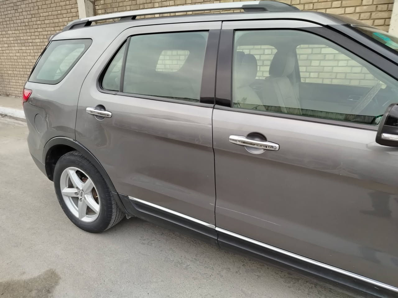 السلام عليكم
فورد للبيع موديل 2011
سياره بدون حادث ولا صبغ
مكانه بغداد مدينة الصدر
ما متواجد بالفيس 
الاتصال ***********
