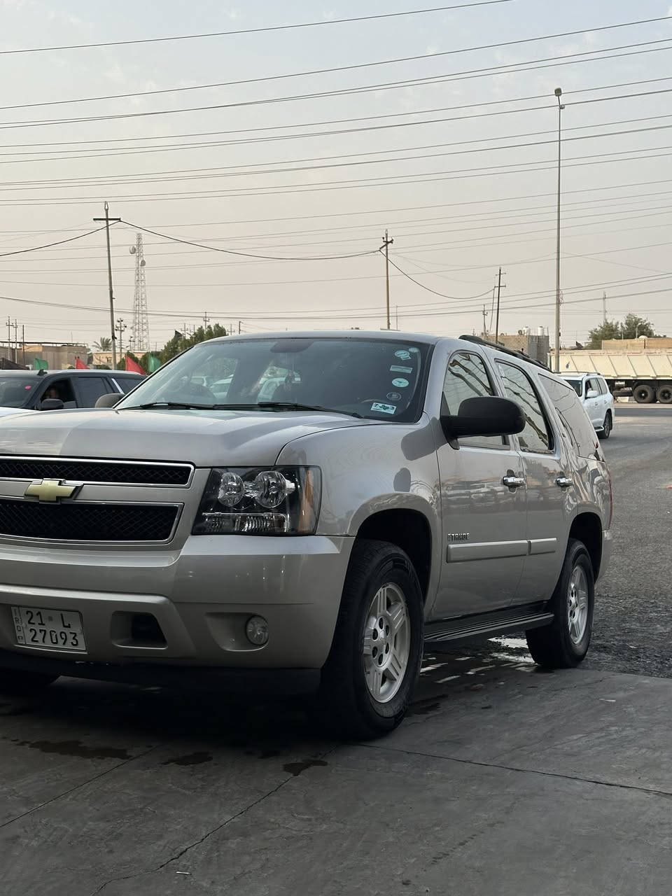 سلام عليكم تاهو للبيع مديل 2007 وارد امريكي فئةLT مصبوغه حزام بدون ضربه  السياره مال بيت وما متعوبه ونضيفه كلش السعر 180 وبيها مجال للشراي مكانه البصرة كرمة علي الناحية رقم ***********
