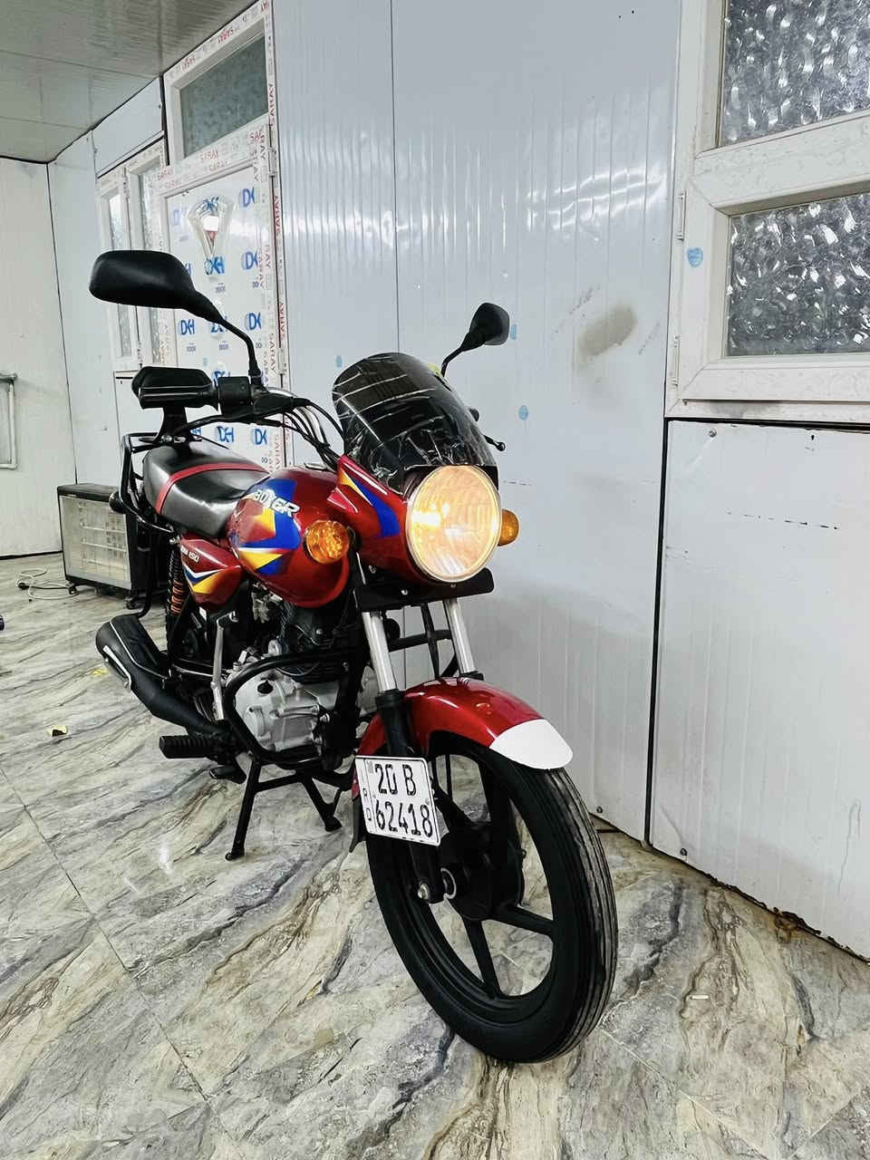 يالله سلام عليكم بوكسر مرقم ديالى انكليزي تحويل ثاني يوم موديل 2021دراجه مكفوله كفاله عامه برغي مابيها تقص مال جناي مكينه مكفوله دراجه احلى من الصور تجي وتشوف بعينك العنوان ديالى بعقوبة طريق بهرز مقابيل الفوج السابع بيع بالنقد والقصط ماستر رافدين فقط شراي اتصل وداللل 
***********
