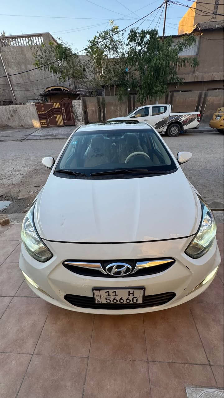 هونداي اكسنت 2011 خليجي 

ماشية 143.000 km
محرك 1600cc دوش
كير At

منضومة غاز 

منضومة زنون 

سستم صوت 

شاشة كار بلي + كامرا دوارة

سلايد طكتين

داخل لونين

اشاير بلمري

تحكم ستيرن جهتين 

5 تجاوي منفصلة

5ويل كب 

بيها صبغ قطعتين + دوسات + بارد ع كد شبر بلجاملغ الامامي

مكاني بغداد الدورة 

للاتصال *********** Colombo, Sri Lanka
