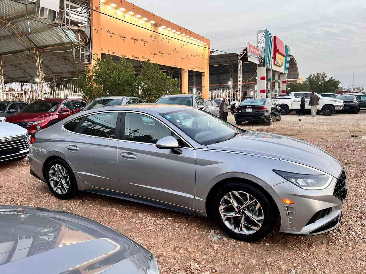 ياالله هونداي سوناتا موديل 2023 
مرقم معوقين مثنئ وكاله عامه من المعوق بسم المشتري 
الضرر بدون تبديل ولاصبغ فقط بارد بالجاملغ الامامي شاصي لغد كفاله راديترات. شركه حجر رادار كفاله 
مواصفات اسبورت ماشيه 20 ميل مكينه 2500 
السعرب 185( بيع نقدأ فقط)
اي تفاصيل واتساب ***********
السماوة الرميثه شارع عام معرض احمد ال شمران
