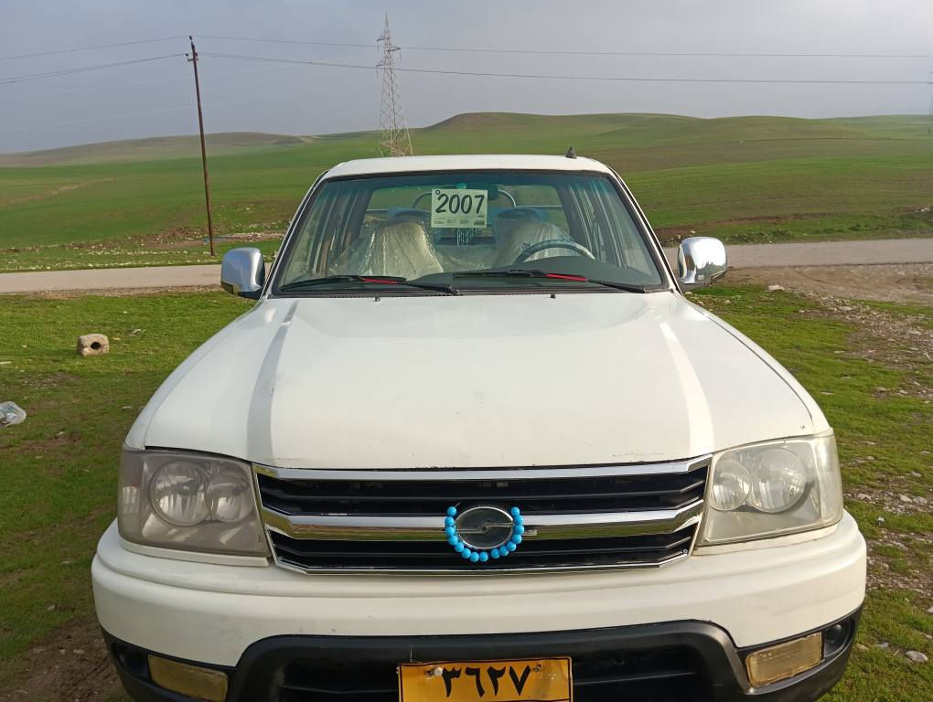 بەناووی خودای گەوورە ئەم سەیارە بۆفرۆشتن تووێتا ئەدمیناڵ مۆدێل 2007بێ بۆیاخ بێلدراوو گێڕوو مەکینەوو ئەکسل بەشرت کامل کارەبای لەسەر شەرکە ماوە تەوە چوار تایەو وویلی تازە زۆر تندوو تۆڵە تازە پێشوو دوای داگرتوە لەڕسمەکان جواترە کووشنوو گاعی تازە زۆر پاکە مەنەفێس ئەسڵی  فسفۆڕ بەشرتی ماڵی کەس نەبێت پارەی کەسی تیانەبێت سعری فرۆشتن 29کەمێک مامە ڵە *********** حلبجة, السليمانية
