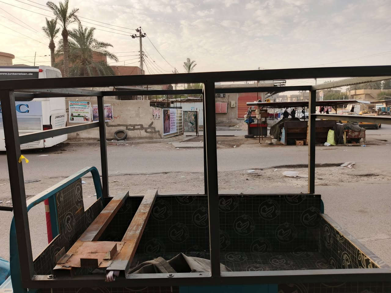 السلام عليكم محجر ستوتا جمرة تفصال جديد مكاني الشعب شارع الصحة *********** ب100 وبي مجال ولي يريد يعدلة او يرتبا بعد اني اشتغلة ابلاش
