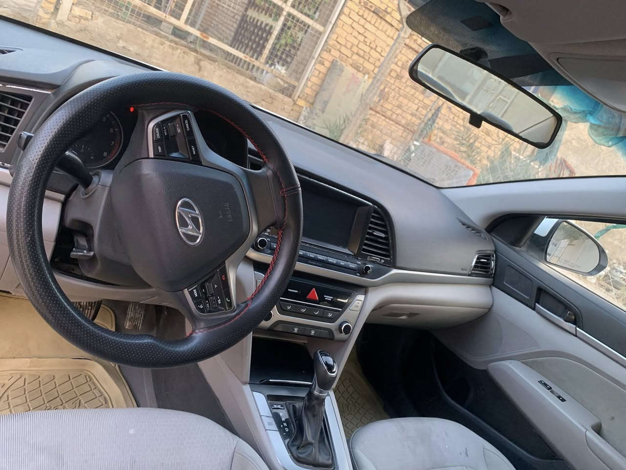 بيع مستعجل 
النترا وارد امريكي موديل 2017 
مكينة 2000
كير ومكينة مكفولات
حادثة موجود بصورة 
الباقي كله كلين فقط بنيد مبدل بدون ضرر داخلي  السيارة 
وكالة  
حدادية جديدة
تايرات تخم كامل جديد 
تبريد  شغال 
مابيه اي نقص   
رقم الواتساب
***********
