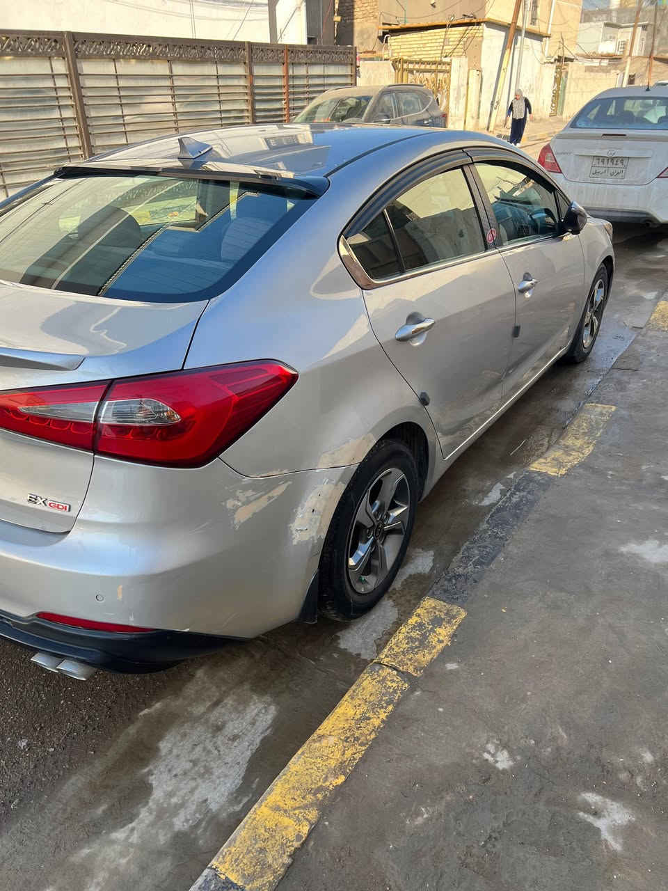 كيا فورتي مديل ١٥ وارد امريكي
ضربة صندوك 
فول مواصفات 
نضام ترحيب 
بصمة 
جام شفط 
كشنات مموري 
نضام ايكو 
فتحت سقف تنته 
كشنات تدفئة تبريد
سنويه 2027 
مكاني الدوره 
رقمي بي واتساب ***********  وسياره بأسمي
130 وبيه مجال
