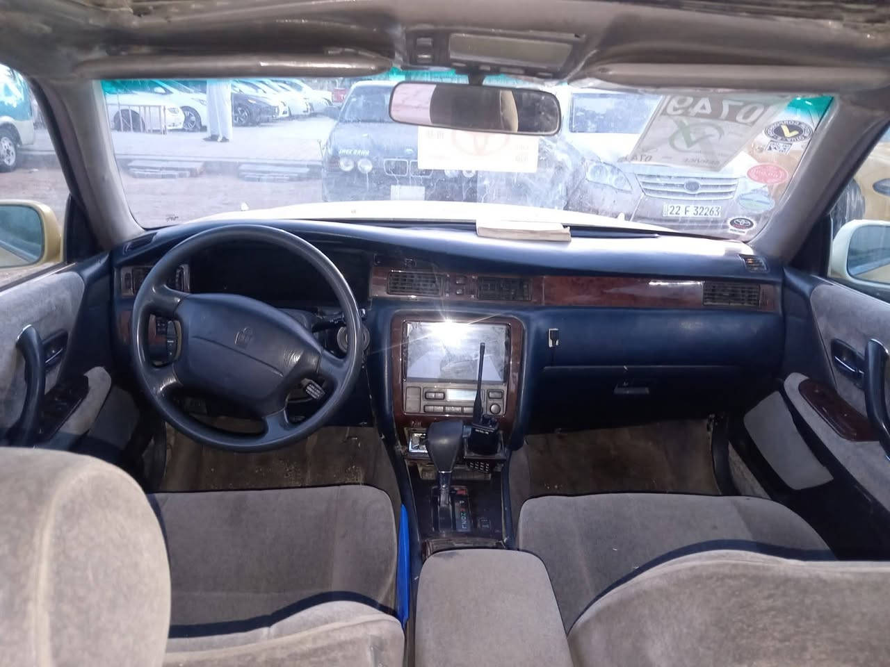 عندي فلات صفر رقم صدامي بغداد معلايه وحاجزين نزل موديل سياره جاهزه 
كفاله عامه كص نقل ضربه خياس 
فتحه تبريد كشنات كهربائية ستيرن كهرباء مكينه وكير جدد عل الضمان حداديه اماميه جديده سياره فول. السعر 50وبيها مجال 
مكان الكوفه 
***********
