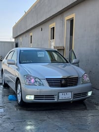 اصفر • موديل ٢٠٠٥ • بلا عيوب
