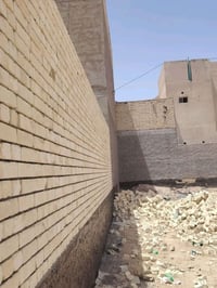 خلفه بناء متفرغ شرط نضافه ودقه ناخذ مقطوعه يوميه ع دبل ليعجبك نشتغله 0...
