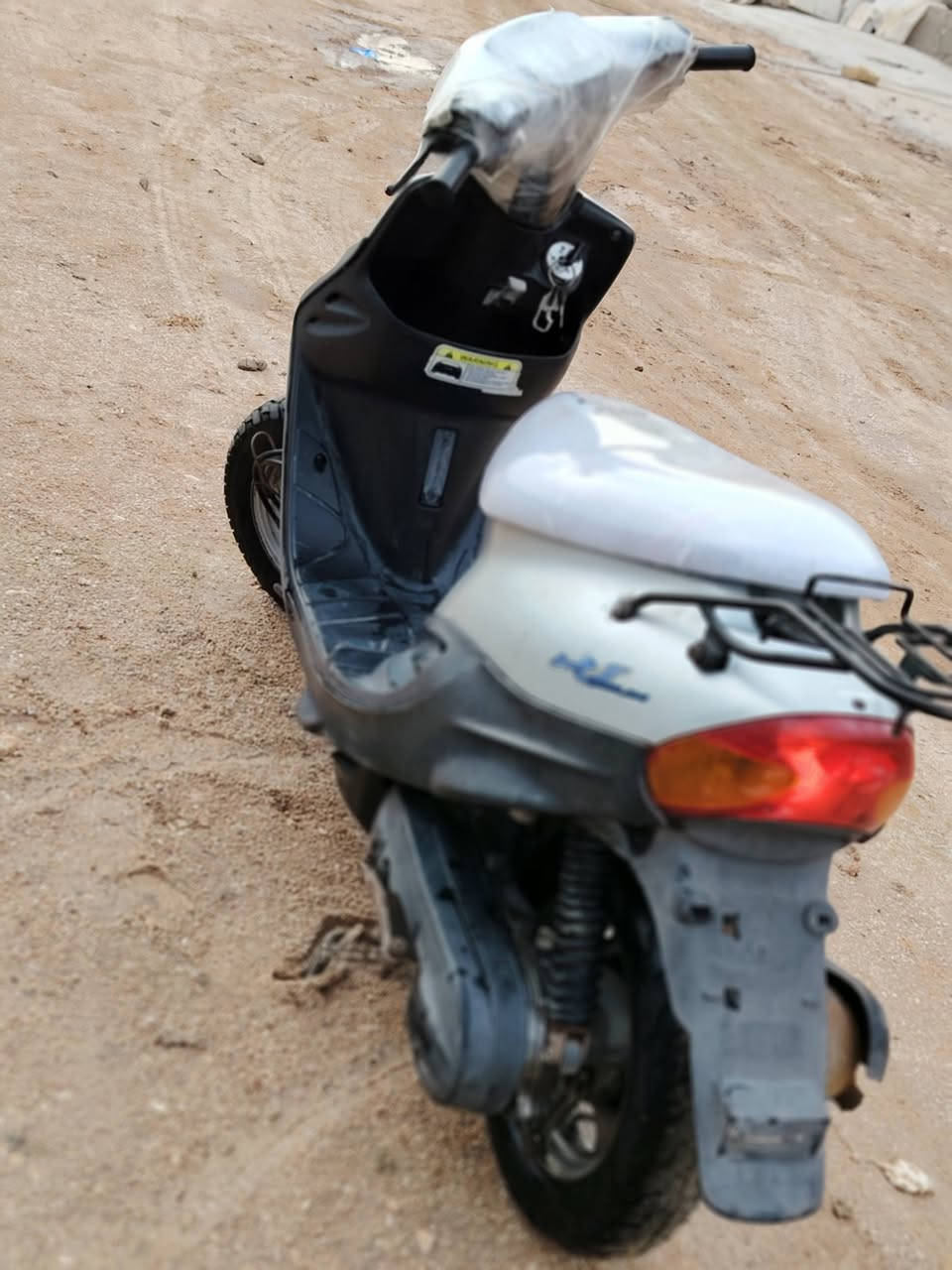 بيجي للبيع نضيفه كهربايات شغاله نهضه مكينه ناعمه سعر 350 وبيه مجال


**إذا كنت صاحب هذا الإعلان وتريد حذفه لأي سبب، رجاءا أرسل رسالة إلى الدعم الفني**