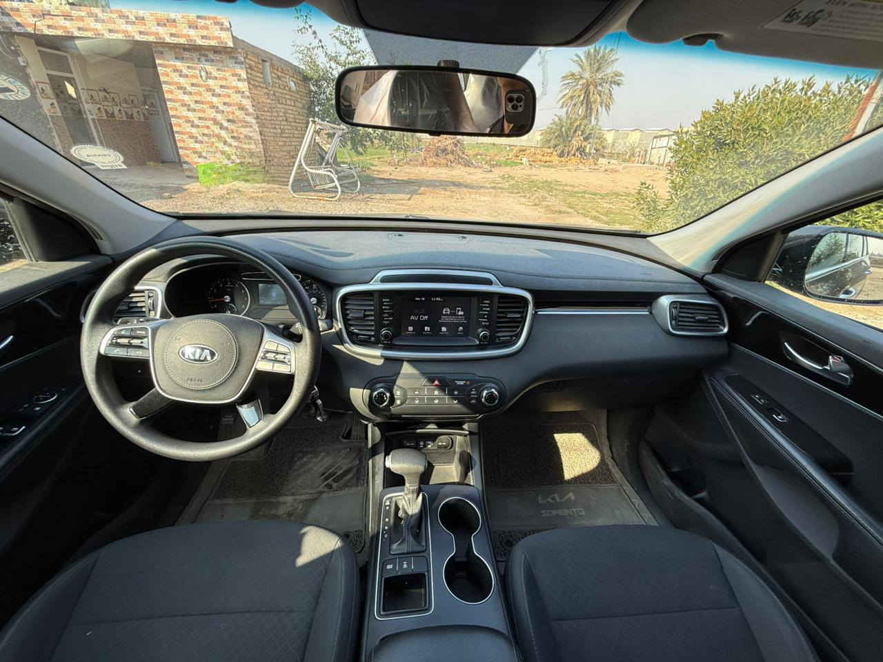 سلام عليكم ورحمه الله ✋
سورنتو «2020»  امريكي للبيع فقط .
رقم اربيل ، 4 سلندر ، 
7 راكب . قطعتين تبريد ،😏
سياره «اكلين» بيه طخه بسيطه كلش بدعاميه بجه اليسار .
 ماشيه (56) حقيقي .💯
رادار جانبي -- فور ويل 🤠

سعر( 190 )💸💸 و بيه مجال .

 سياره نظيفه . مكان شوملي بابل شركه ثامر اعطيوي لتجاره سيارات.
 مو شراي لا يتصل .

للستفسار اكثر 👈.... *********** ....
غير متواجد على نت . ✋✋
