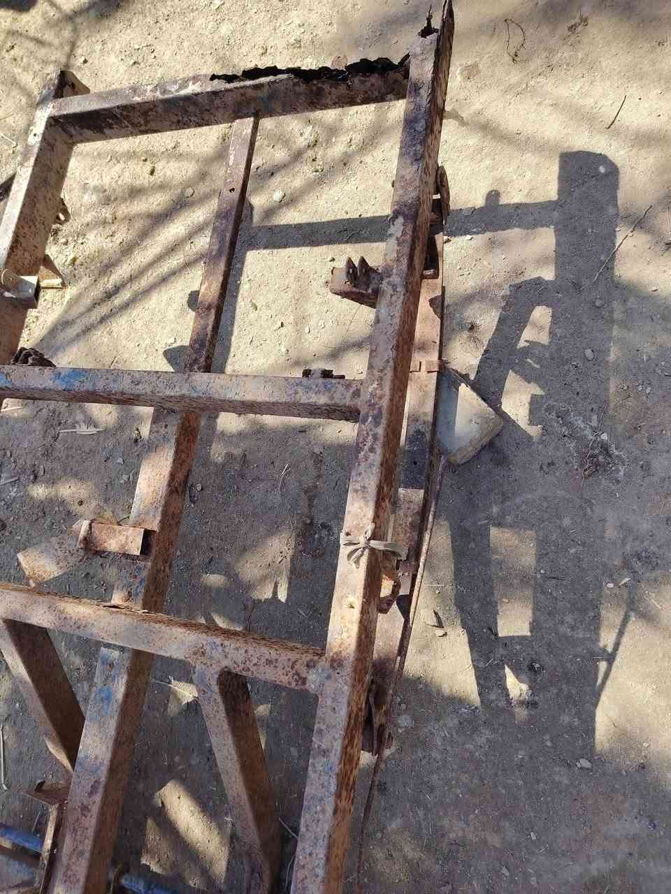 شاصي ستوته للبيع كوم  حديد
سعره 75
مكان ناصريه سيددخيل
*********** واتساب
