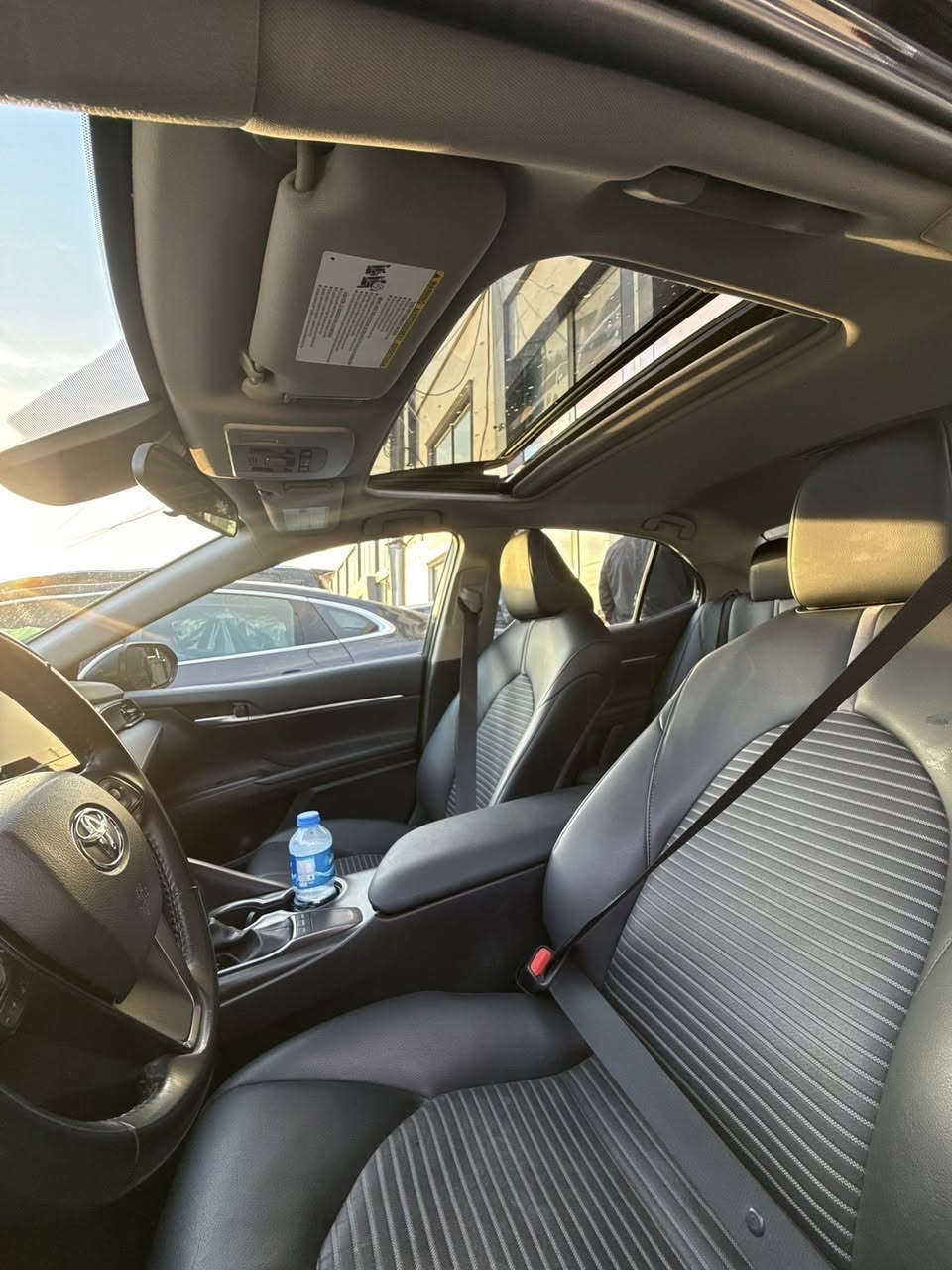 السلام عليكم
تيوتا كامري
2023
SE plus
فول 1/1
فتحة سقف_حساسات ورادارت 360درجة_كشن كهربائي _داخل جلد _تعديل مسار 
مواصفات ال seمعروف
حادث السيارة جداً خفيف بيها 3قطع صبغ بابين وجاملغ خلفي جهة سايق صور الحادث مرفقة بالمنشور بجم كبس حوض كبس بدون ايرباك بدون داخل وبيها كارت بين البابين جهة السكن فقط اما الباقي مكفول كفالة عامة
عداد المسافة:61الف ميل 
السيارة مرقم وكامل مناقصها برغي 
السعر :$178مجالها جداً جداً بسيط تفتر سوك العراق كلة اذا لكيت كامري هيج موديل وفول مواصفات ومرقم بهيج سعر انطيها ابلاش 
للتواصل والاستفسار الاتصال على الرقم الاتي:***********📞
