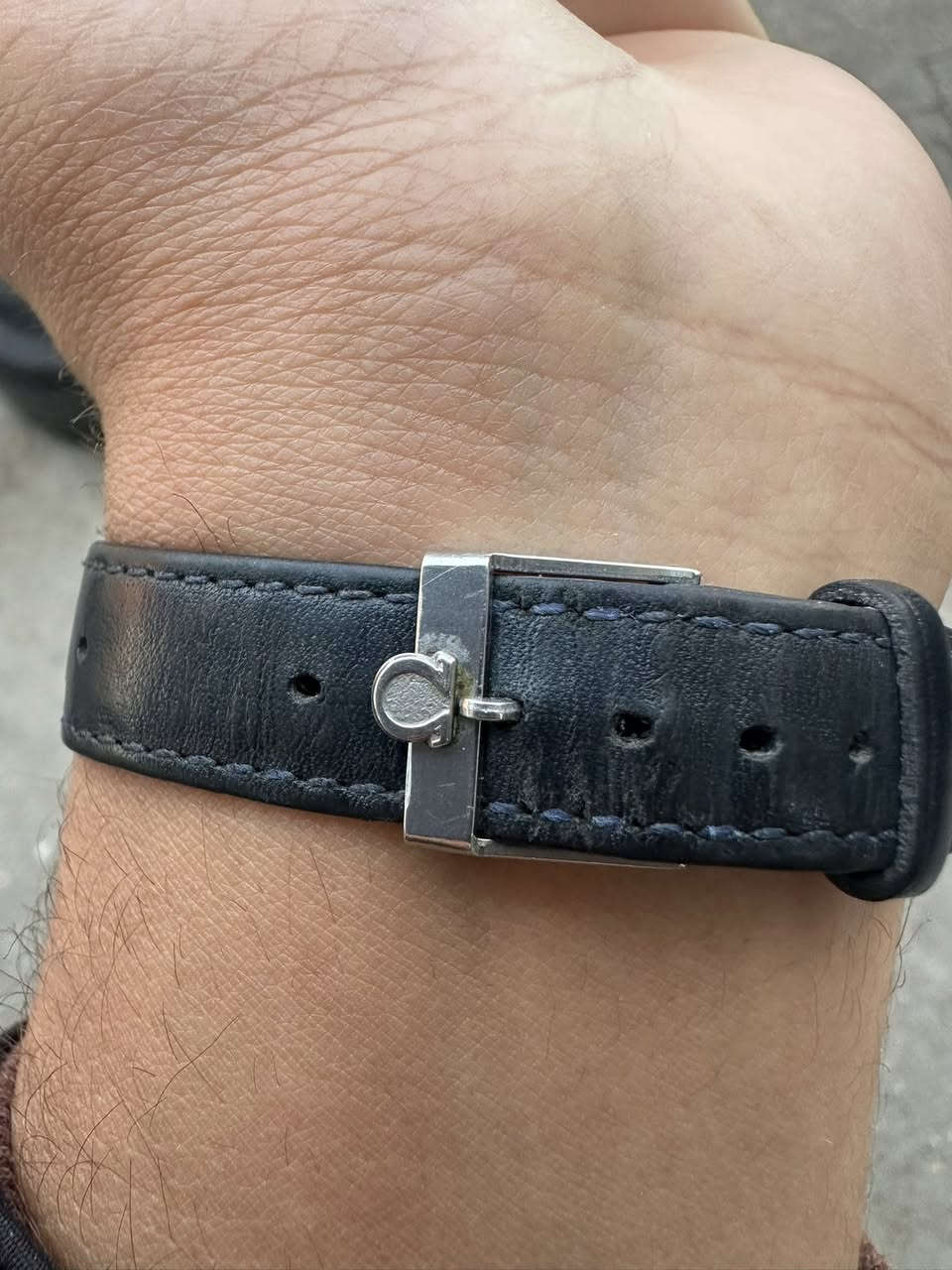 اومكا جنيف داينمك  ١٩٧٠
القطر ٤١ 
الحركة تكويك
الشهري بم 
النضافة كما موضح 
السير والبك والدكمة والجامة الاصلي 
***********
