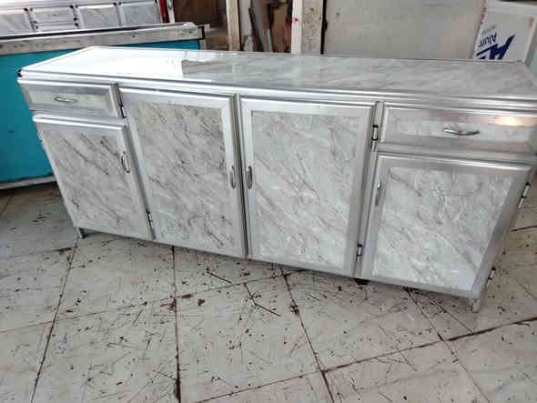 للبيع كونتر ارضى مترين نضيف شغل تقيل سعر ١١٠ بي مجال *********** اسيا ***********
