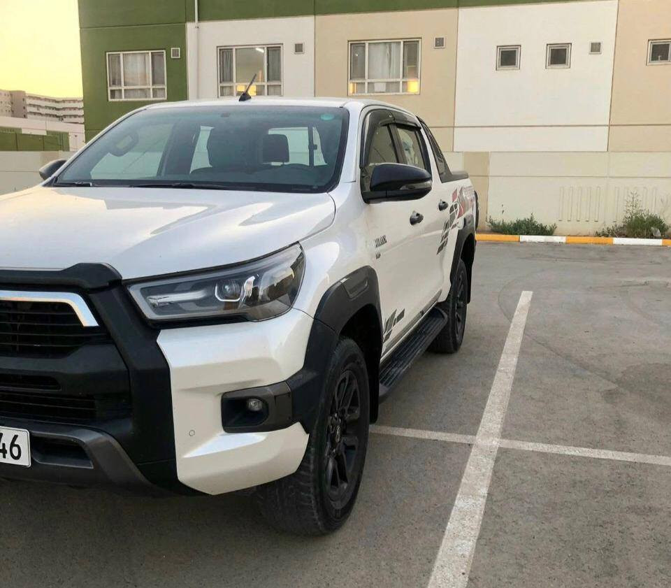 --  هايلوكس  اتفنجر   موديل   2021
--      أربيل     بريم     سيد نهرو    صدفي
--       6      سلندر     V6      4.0 
--      71   الف  كم   حقيقي   كفاله 
--      السعر      350  $     وبيه مجال     
--      مكاني   بغداد   بسمايه /  ***********
