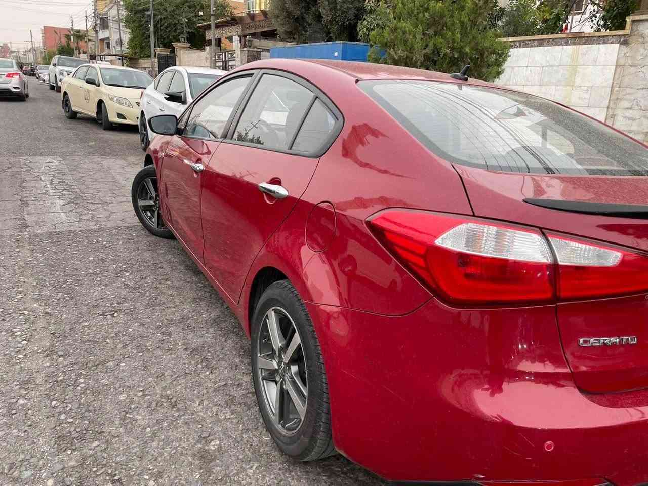 کیا سیراتۆ خلیجی 
یەک پارچە چاملخ لای سایەق
١٢٢$و مجال
*********** أربيل, العراق
