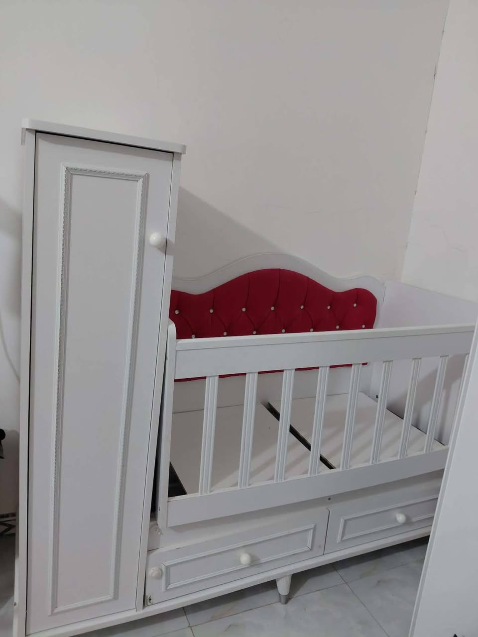 سرير اطفال للبيع تركي سعر 185وبي مجال الشراي يتصل‏‪***********
