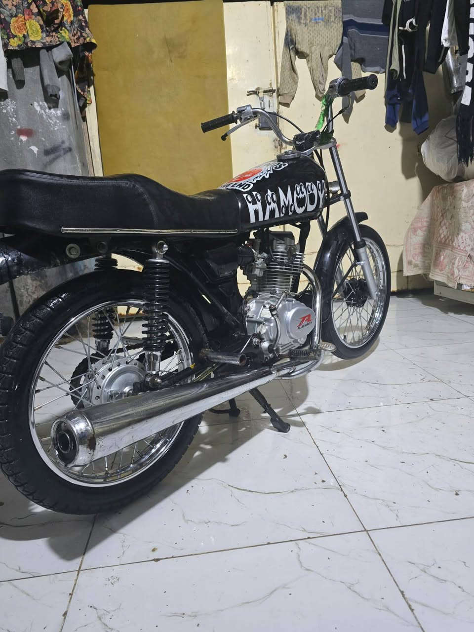 سلام عليكم دراجه للبيع تعمير 2025 ما مفتوح شاصيه شلامجه 2017
سعره 650 وبيه مجال قليل
مكاني شطره 
رقمي ***********
