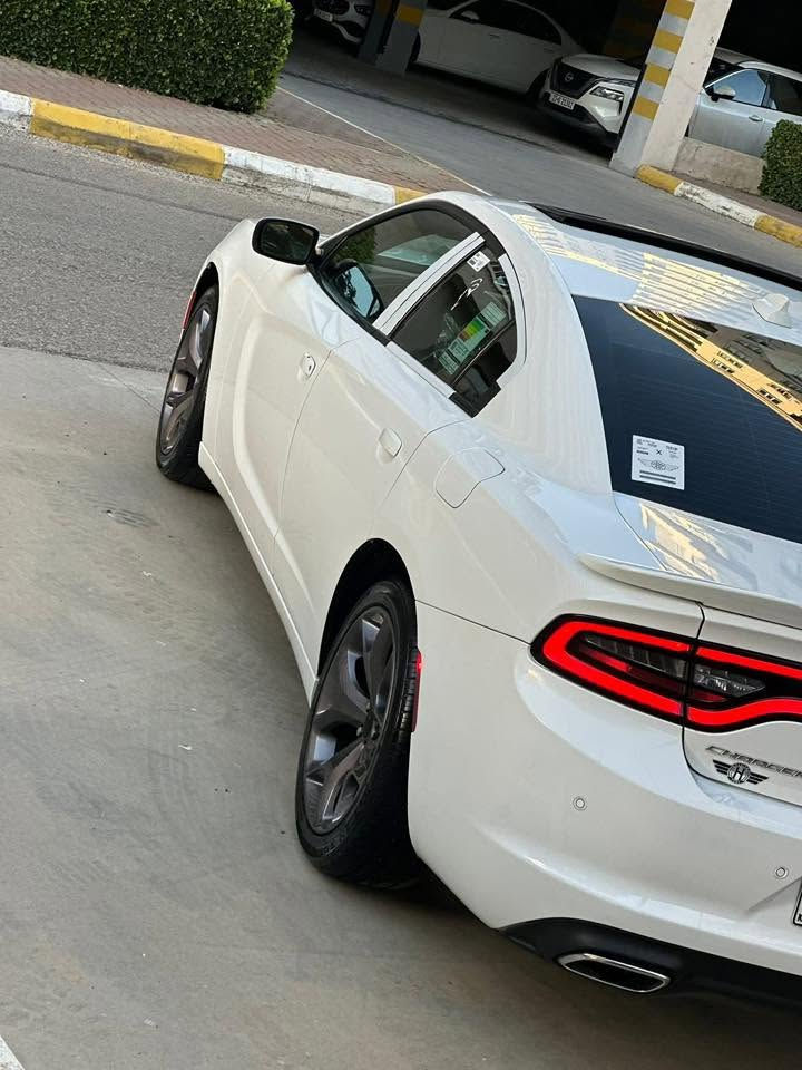سلام عليكم دوج جارجر موديل 2018 sxt plas سياره فول مواصفات سياره شركه هارلم مكفول كفاله عامه كلين تايتل  شركه هارلم رقم هاتف ☎️***********
مواصفات السياره sxt plas
شاشه كبيره 
تشغيل عن بعد شفتات استيرن 
كشنات خزن ميموري 
مع استيرن خزن
كشنات تتفيه بريد 
كشنات امامي كهرباي
كشنات خلفي تتفيه 
داخل ابيضvip 
فتحه سلايت روف
استيرن تتفيه
كامره خلفي دواره 
رادار جانبي
نقطه عميا
ترحيب
سياره ماشيه 70
مرايه قلاب مع رجوع
يعني فول مواصفات كلين تايتل اربع تايرات جديدتبريد  ثلج 🧊 صدر امامي خلفي جديد  رقم هزه سنويه كله جديد بسمي شرط تحويل مكان سياره موصل  
رقم هاتف ☎️ ***********1
السعر 245ورقه 
ملاحضه كرت ببيف باب الخلفي فقط
