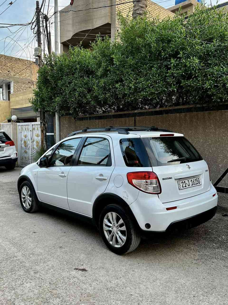 السلام عليكم ، للبيع فقط
سوزوكي SX4 موديل 2014 ياباني اصلي ( خليجي ) 
رقم سلمانية الجديد ( تحويل أو وكالة ) 
محرك 2000 و كير اوتوماتيك و تبريد ثلج 
عليها اضافة منضومة غاز LPG 
شاشة اوندويد وكاميرا خلفية ، شفتات بالستيرن ، تحكم ستيرن .. وبعد بيها مواصفات
صبغ الجاملغ الخلفي والباب فقط 
السعر / 74 وبي مجال ، مكاني بغداد - المشتل
رقمي / *********** اتصال أو واتساب
