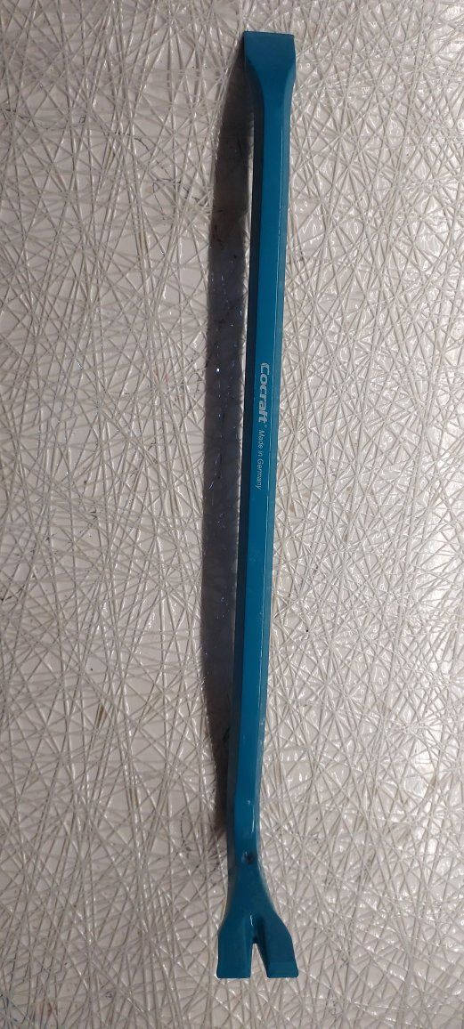 السلام عليكم عدد اصلي للبيع السعر والحجز على الواتساب او الخاص ***********
