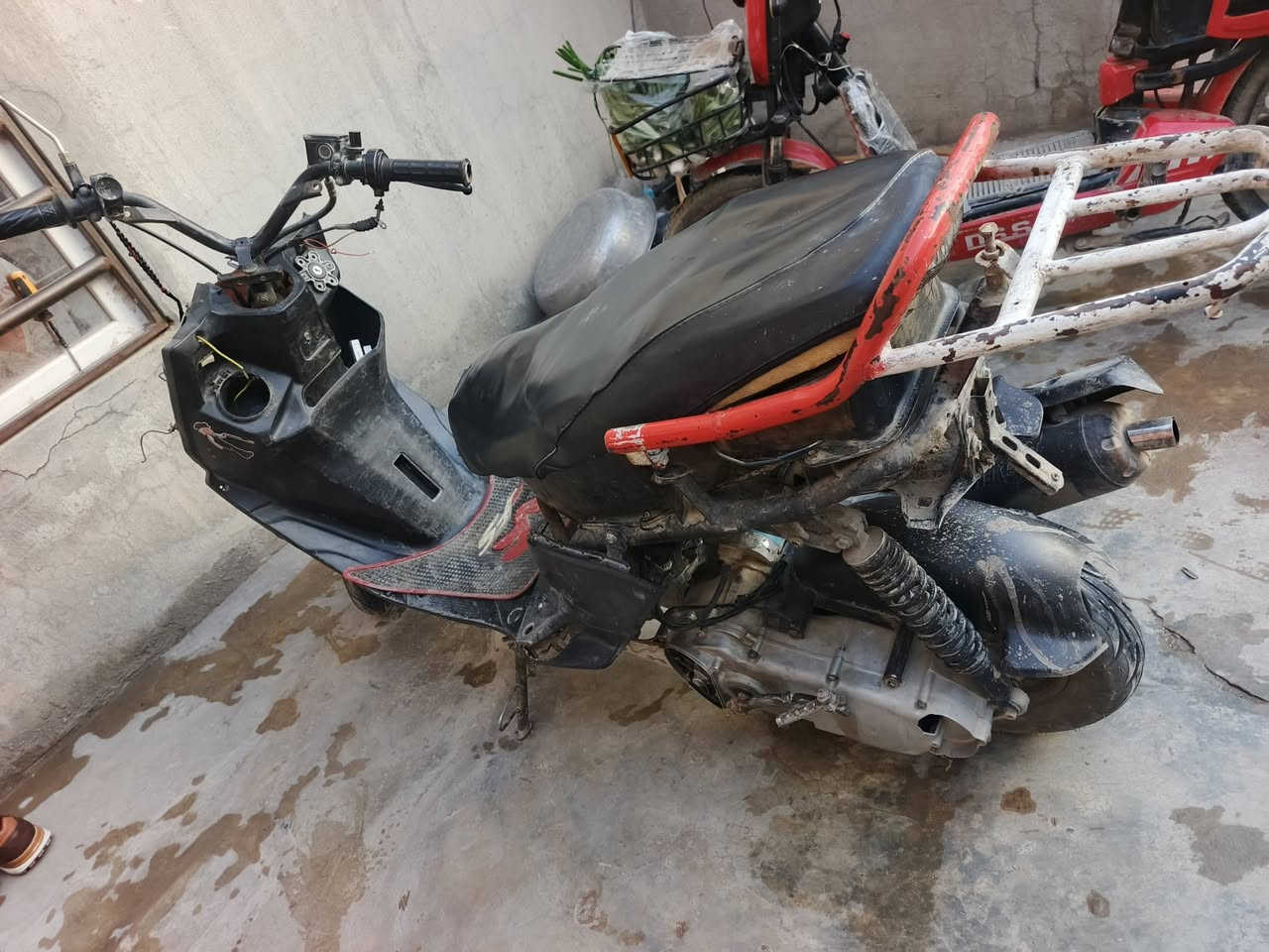 السلام عليكم ماكس للبيع محرك عدله بوشه وبستم 55 سلف شغال السعر 275 . رقم الهاتف ***********
