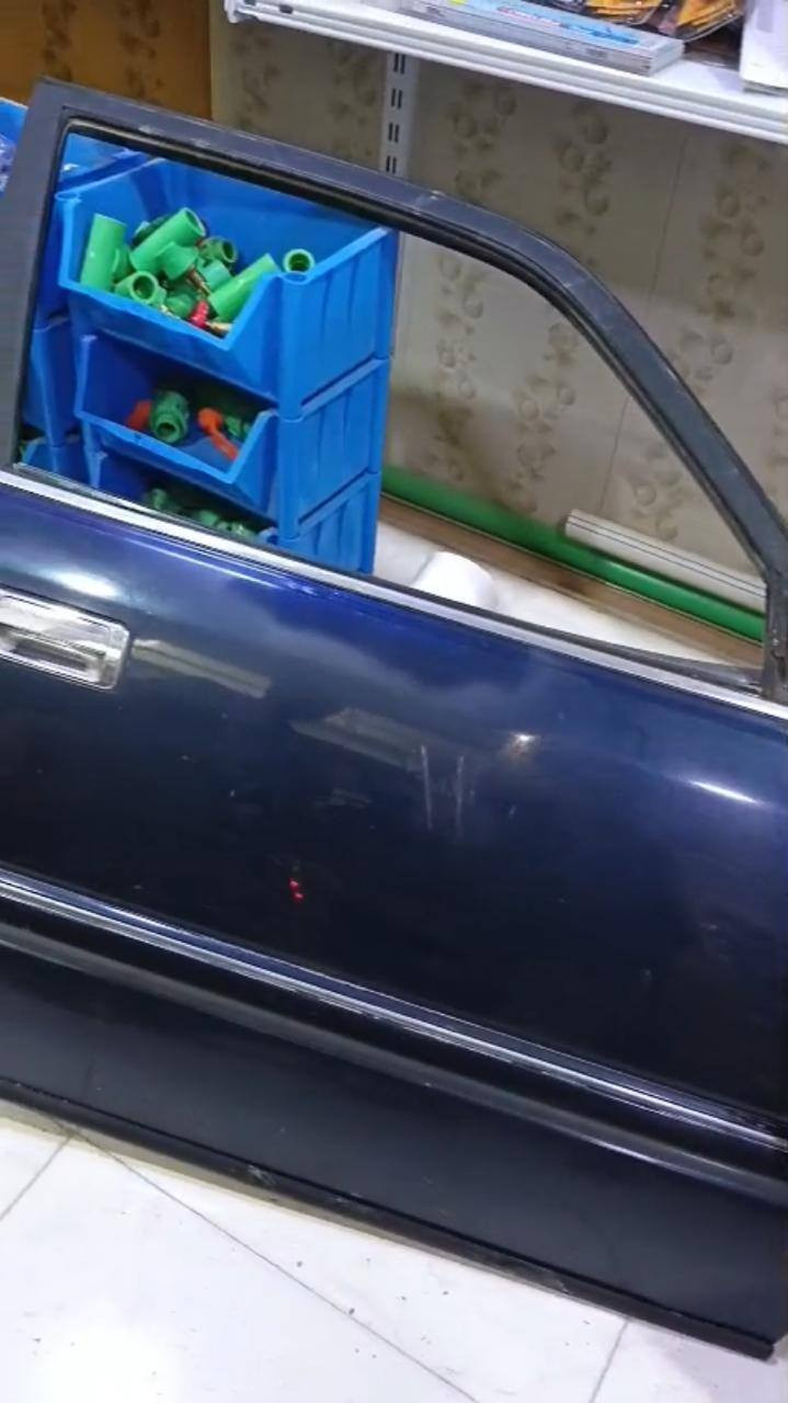 سلام عليكم تخم بيبان رأس الثور تكم كاملات كلش وبطاين تخم  وجاملغ نضيفات كلش *********** العنوان البصره المعقل  السعر ٣٥٠ البصرة, العراق
