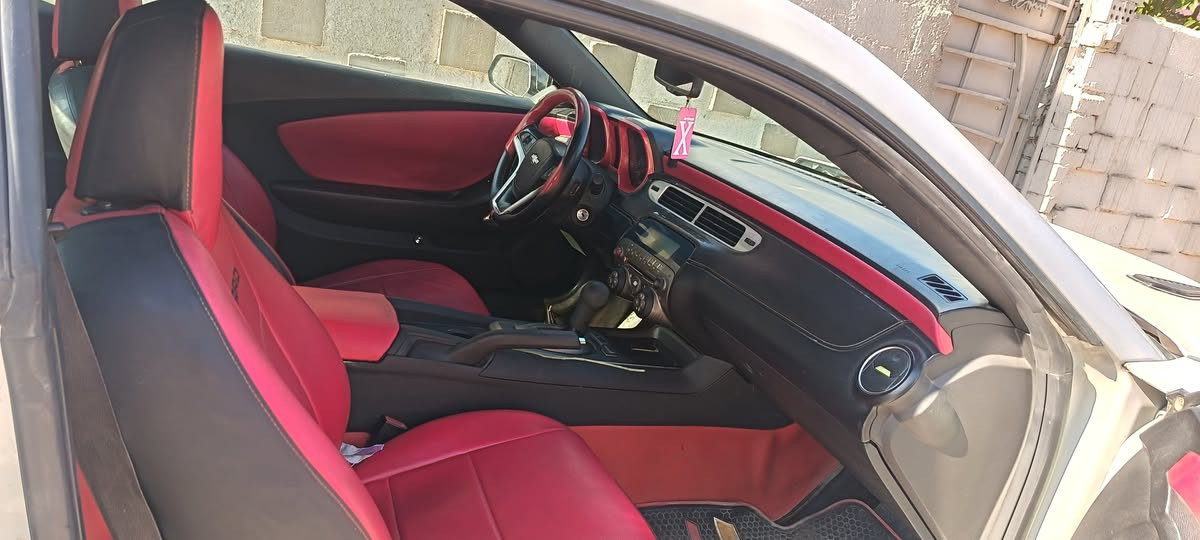 كمارو للبيع موديل 2012 ستة سلندر محدث البجم 15  السعر 75 بيها مجال نزلت سعرها بسبب الوعود الكاذبة  تحويل ثاني يوم الشراي يتصل بيها ملاحضات بسيطة الشراي يتصل
الرقم  ***********
