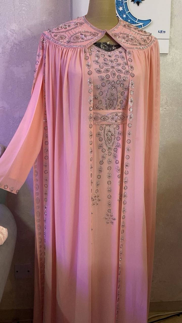 فستان حفلات جديد بجيس بس لون محلو عليه سعره ٦٠


**إذا كنت صاحب هذا الإعلان وتريد حذفه لأي سبب، رجاءا أرسل رسالة إلى الدعم الفني**