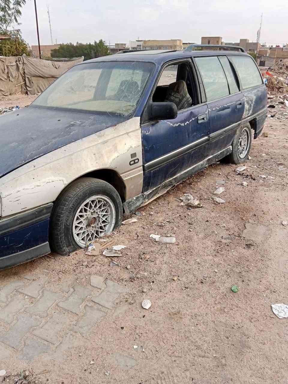 سلام عليكم شباب سياره لبيع سياره تشتغل تيرات تخم جدد سياره كامله شغاله انفخ تيرات واطلع محتاجه باتري رقم ***********
