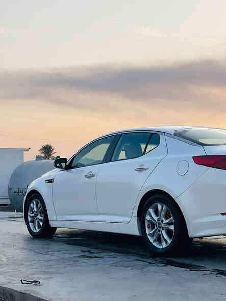 سلام عليكم للبيع كيا أوبتما 2012 خليجي السيارا جديده بمعنه الكلمه مابيها اي نقص بسمي رقم أربيل الجديد هزه سنويه كله جديد تريد تحويل تريد وكاله بيها صبغ جاملق وباب فول مواصفات عده الفتحه السعر 105 مكان بغداد لاستفسار 
***********
