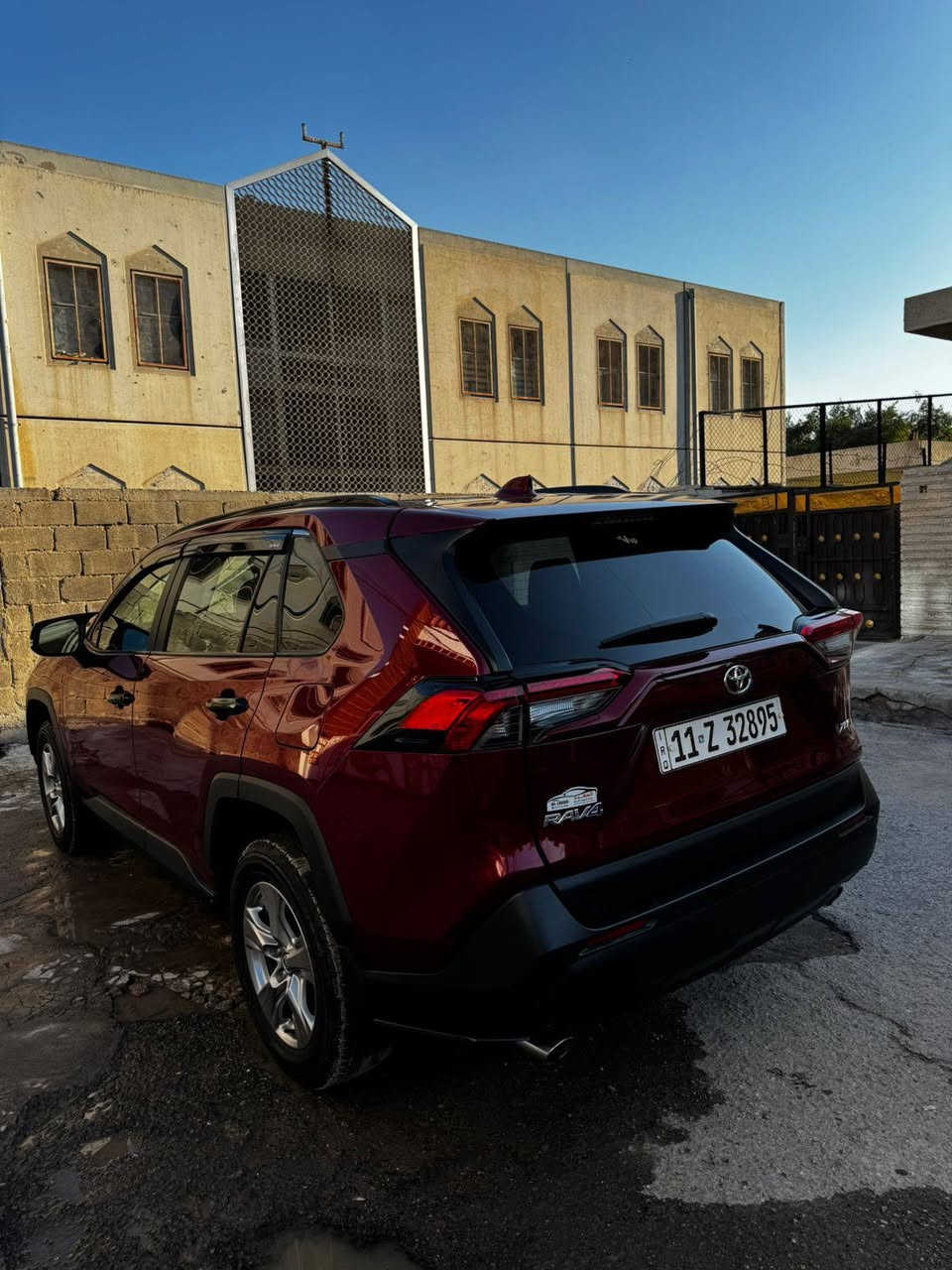 تويوتا رافــــ4 XLE موديل 2023

اللون : كرزي

عداد المسافة : 17الف

حجم المحرك : 2.5L ( 4.سلندر )

ملاحظة السيارة : فقط 2باب مبدلة وكالة في امريكا مع شبر صبغ بالجاملغ الخلفي نفس الجهه.

المواصفات : 𝐗𝐋𝐄

فتحة سقف بانورما
كيج الكتروني 
شاشة كبير لمس
كاميرا
‏ابواب  بصمة
‏‎بصمة تشغيل 
شتغيل عن بعد (𝐑𝐄𝐌𝐎𝐓𝐄 𝐒𝐓𝐀𝐑𝐓)
هاند بريك بصمة
اوتو هولد (𝐀𝐔𝐓𝐎 𝐇𝐎𝐋𝐃)         
اوتو ستارات (𝐀𝐔𝐓𝐎 𝐒𝐓𝐀𝐑𝐓)
اوتو ستوب (𝐀𝐔𝐓𝐎 𝐒𝐓𝐎𝐏)
رادار امامي (تحديد مسار)
‏‎رادار جانبي (نقاط عمياء)
‏‎اشاير مري
مانع انزلاق
نظام (𝐄𝐂𝐎)
نظام (𝐍𝐎𝐑𝐌𝐀𝐋)
نظام (𝐒𝐏𝐎𝐑𝐓)
تحكيم ستيرين
كشن كهربائي
تبريد مركزي
صندوق كهربائي
لايتات (𝐋𝐄𝐃) ليد عدسة زينون 
بلاجكتور (𝐋𝐄𝐃) ليد 
بكلايتات (𝐋𝐄𝐃) بيلادي
ويل كروم

تفاصيل اكثر الاتصال علی ارقام التاليه ‏

☎️ 

عنوان📍بغداد‏. ‪***********
