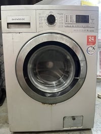 وبركاته  يوجد غساله اوتوماتيك للبيع مستعملة ونضيفة  شغالة شرط هي تحمي ...